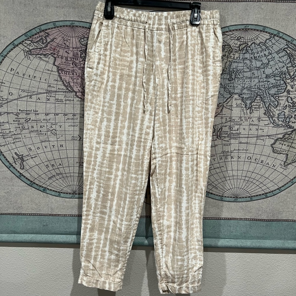 Old Navy Linen Tan and White Ankle Length Pants